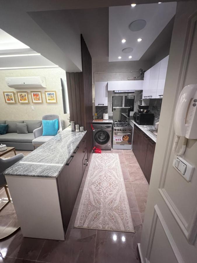 Luxury Flat With Garden And Private Entrance فاخرة بحديقة و مدخل خاص Cairo