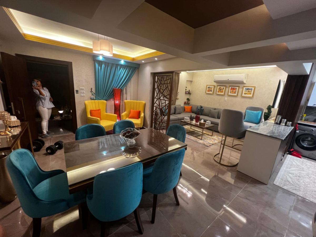 Luxury Flat With Garden And Private Entrance فاخرة بحديقة و مدخل خاص Apartamento Cairo