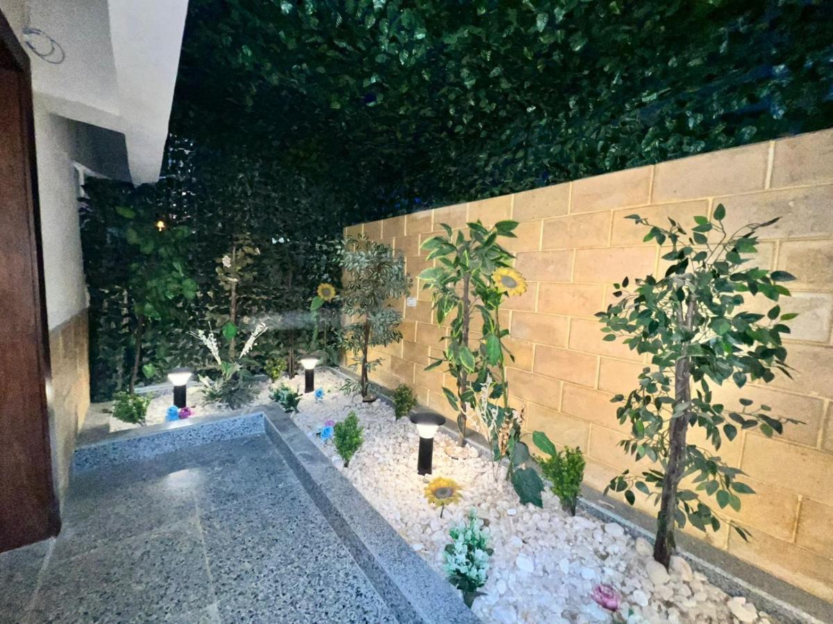 Apartamento Luxury Flat With Garden And Private Entrance فاخرة بحديقة و مدخل خاص