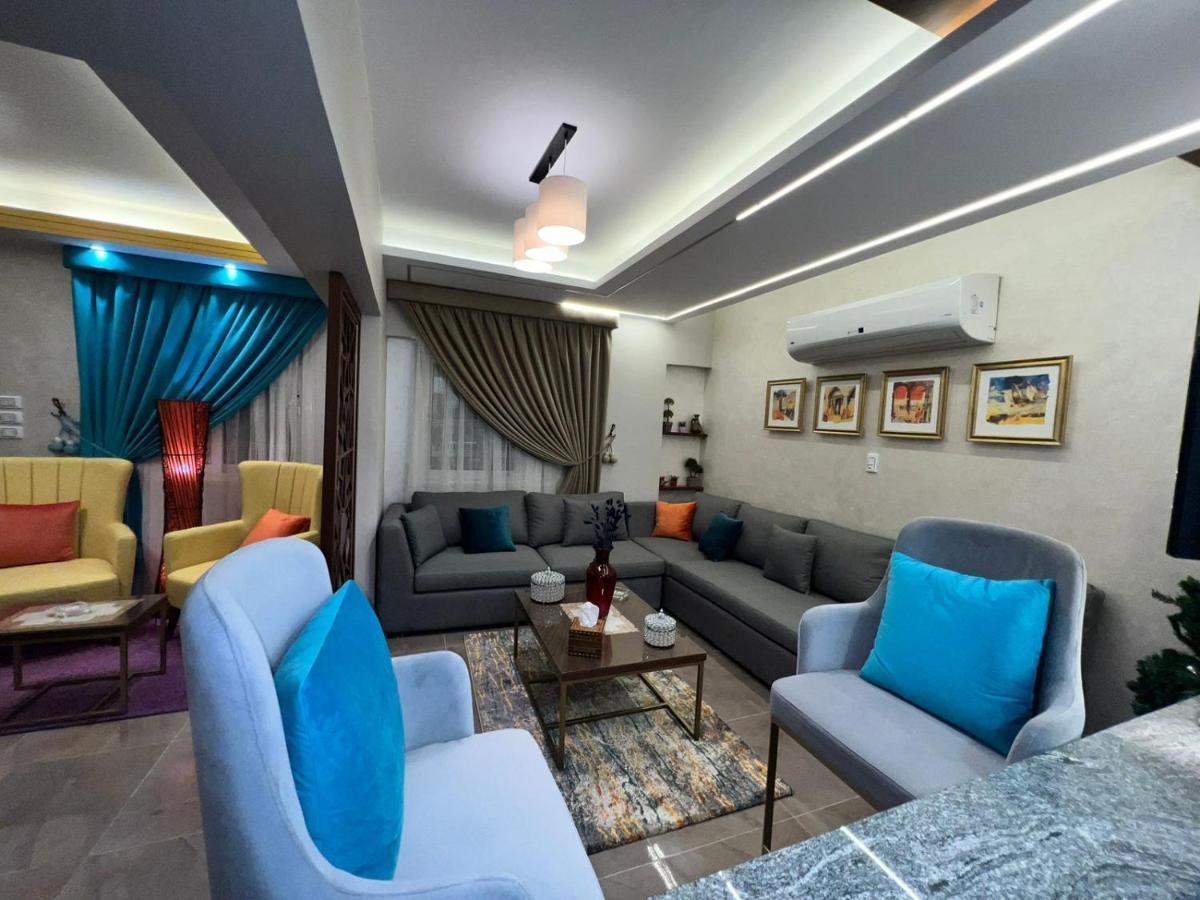 Apartamento Luxury Flat With Garden And Private Entrance فاخرة بحديقة و مدخل خاص *