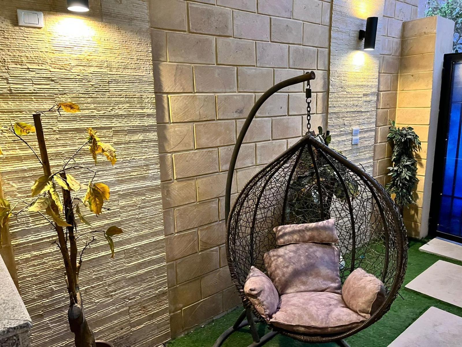 Luxury Flat With Garden And Private Entrance فاخرة بحديقة و مدخل خاص